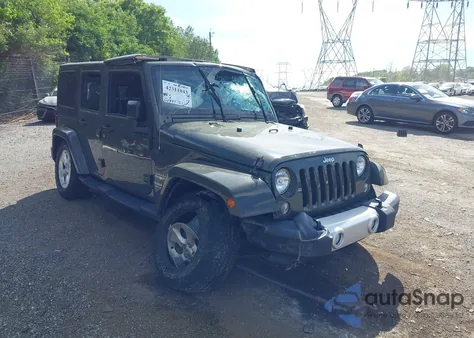 2015 Jeep Wrangler Unlimited Sahara z USA, uszkodzony, nr VIN 1C4HJWEG0FL752152